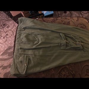 CJ Banks olive linen cargo capris- size 22